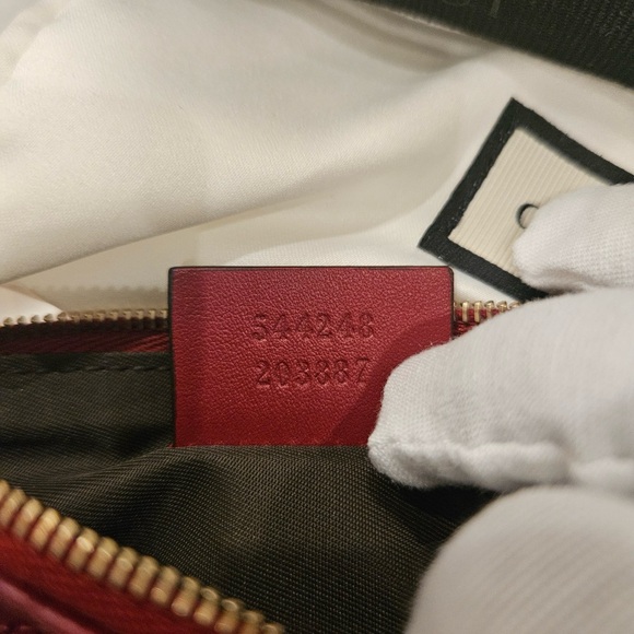 Gucci Microguccissima Key Pouch In Red - Picture 4 of 8